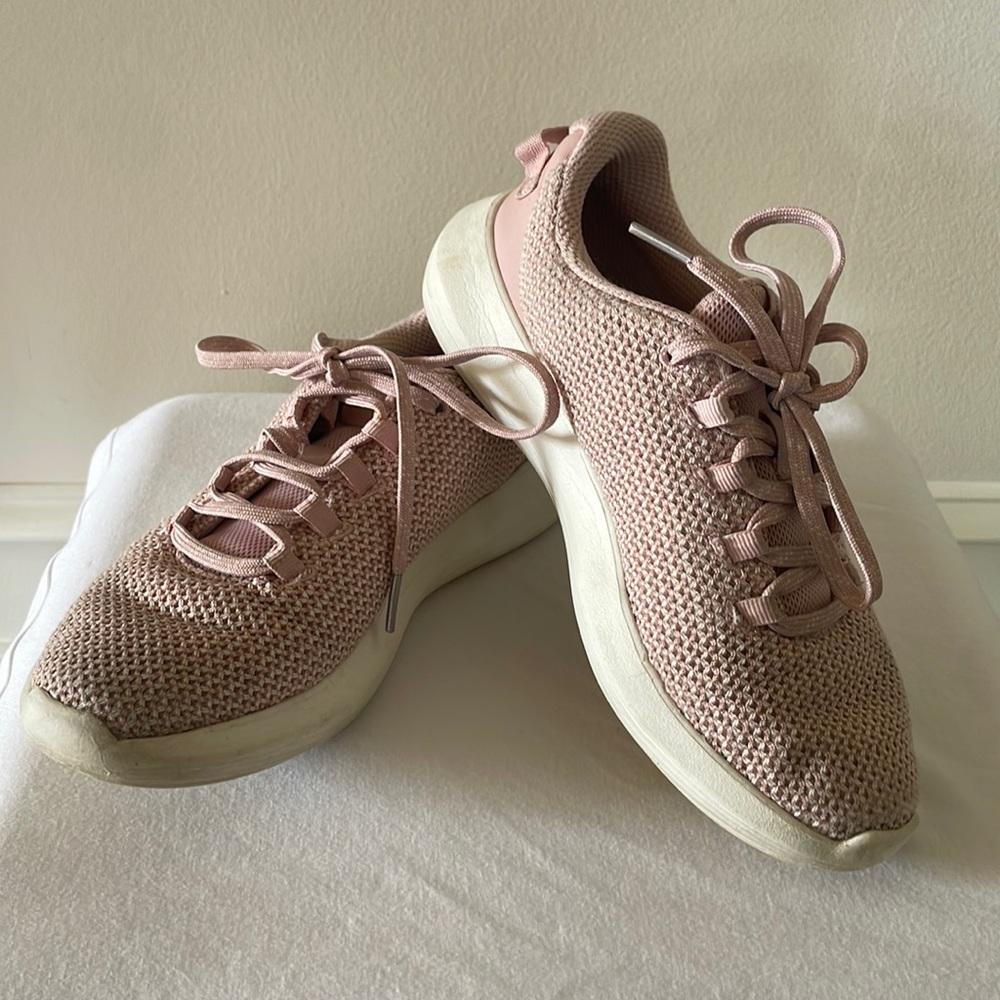 Under Armour Pink Tennis Shoes